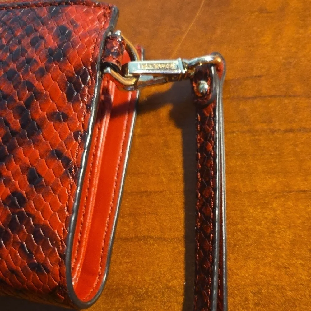 Michael Kors chic wristlet